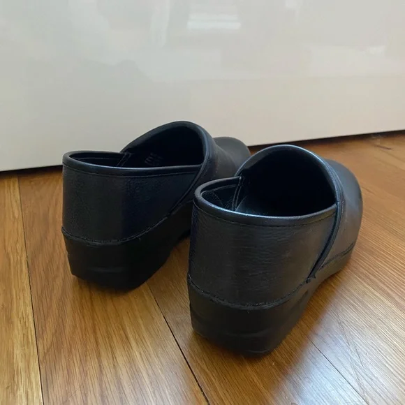 Dansko Clogs - Picture 2 of 4